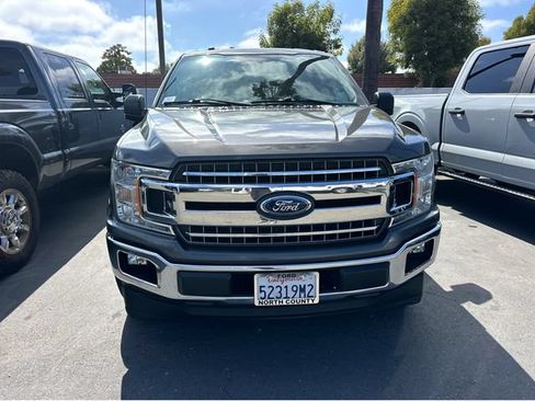 Used 2018 Ford F150 XLT w/ Equipment Group 302A Luxury RWD image 2