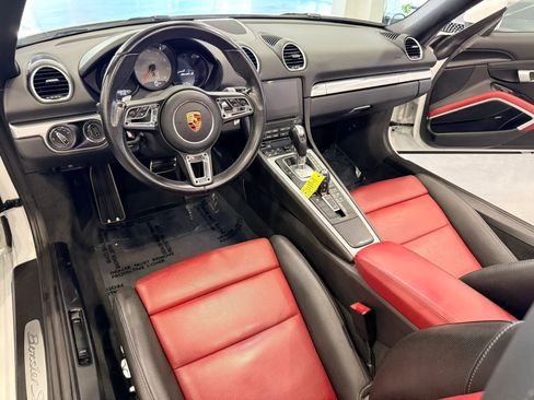 Used 2019 Porsche 718 Boxster S image 23