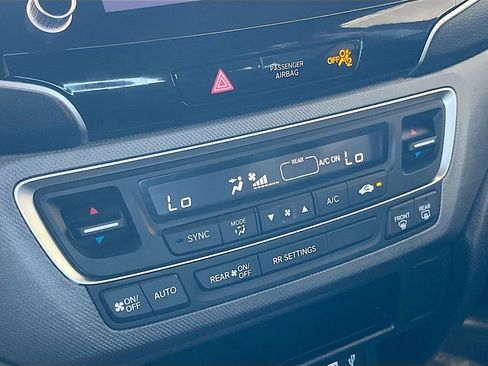 Used 2023 Honda Ridgeline Sport image 15