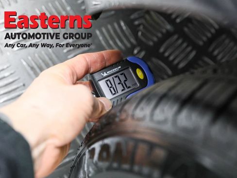 Used 2023 Tesla Model 3 Standard Range image 23