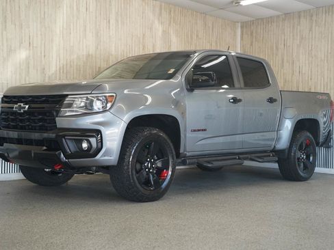 Used 2021 Chevrolet Colorado LT w/ Redline Special Edition AWD/4WD image 4