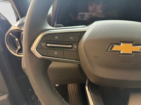New 2027 Chevrolet Equinox LT FWD image 24