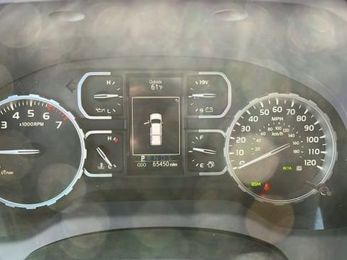 Used 2020 Toyota Tundra Limited w/ Limited Premium Package image 6