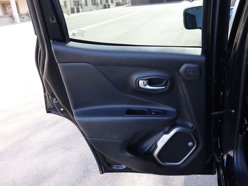 Used 2018 Jeep Renegade Limited w/ UConnect 8.4 Nav Group image 24