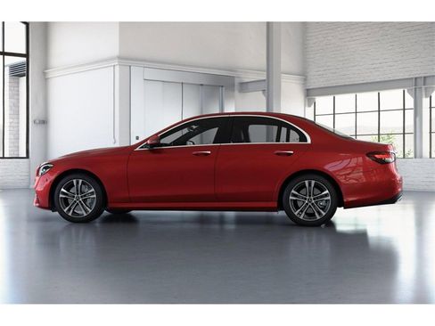 Used 2022 Mercedes-Benz E 350 4MATIC Sedan image 34