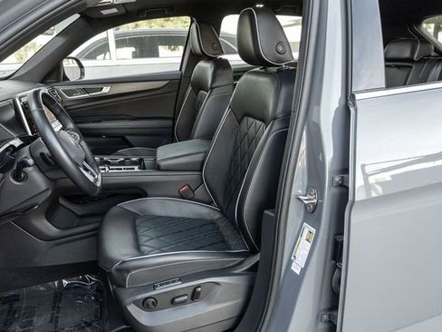 Used 2024 Volkswagen Atlas Cross Sport SEL Premium R-Line image 13