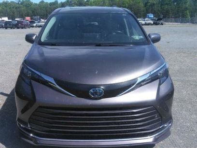 Used 2024 Toyota Sienna XLE