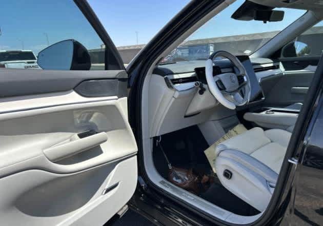 Used 2025 Volvo EX90 Ultra AWD/4WD image 3