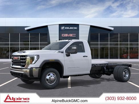 New 2026 GMC Sierra 3500 Pro AWD/4WD image 2