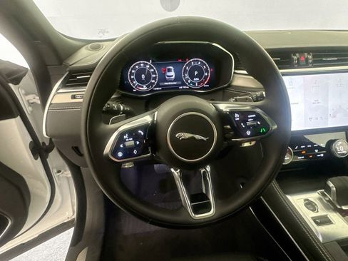 New 2026 Jaguar F-PACE R-Dynamic S AWD/4WD image 10