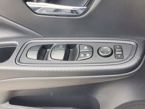 New 2025 Nissan Versa SV w/ Trunk Package image 17