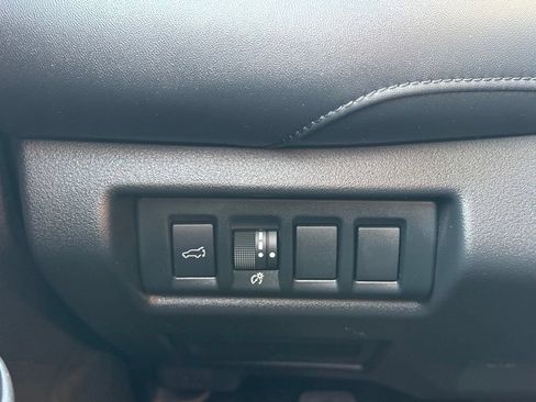 Used 2026 Subaru Outback Touring AWD/4WD image 9
