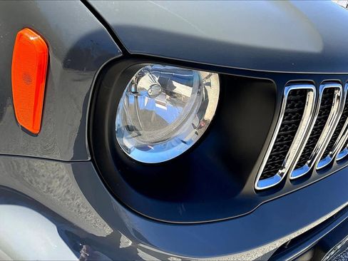 Used 2020 Jeep Renegade Latitude w/ Cold Weather Group AWD/4WD image 27