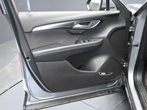 Used 2024 Buick Envision Preferred AWD/4WD image 12
