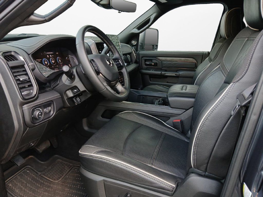Used 2026 RAM 2500 Limited AWD/4WD image 18
