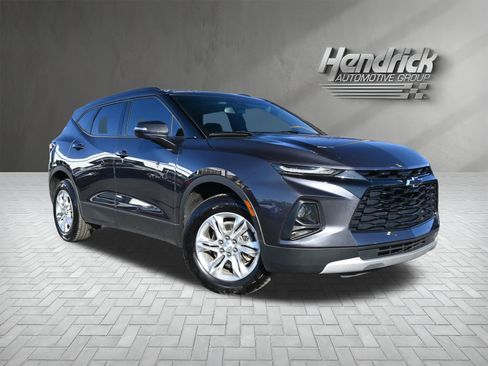 Used 2021 Chevrolet Blazer LT image 2