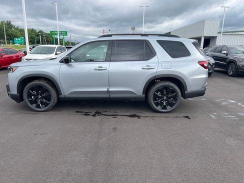 New 2026 Honda Pilot Black Edition image 7