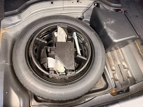 Used 2013 Mercedes-Benz C 300 4MATIC Sedan image 28