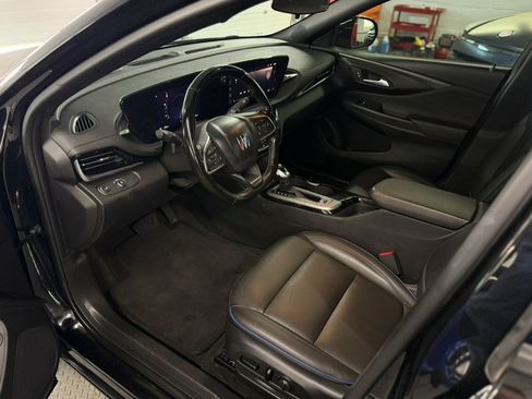 Used 2024 Buick Envista Sport Touring w/ Convenience I Package FWD image 14