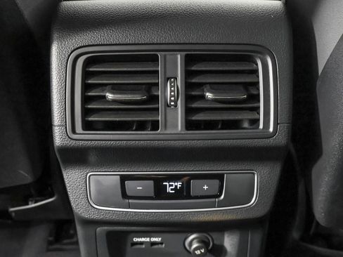 Used 2022 Audi SQ5 Premium Plus w/ Premium Plus Package AWD/4WD image 39