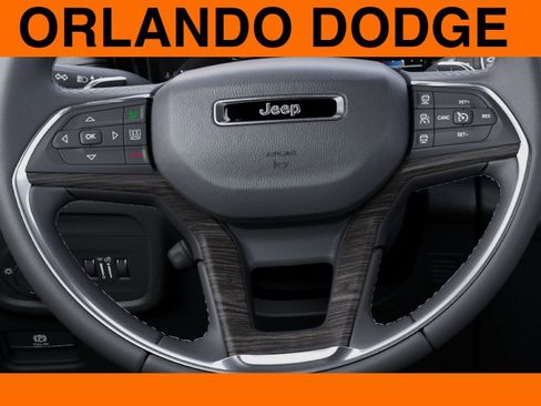 New 2025 Jeep Grand Cherokee Limited w/ Luxury Tech Group II AWD/4WD image 19