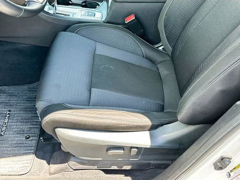 Used 2025 Subaru Ascent Premium AWD/4WD image 18
