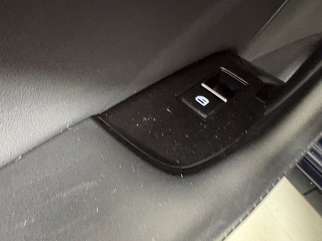 Used 2024 MAZDA MAZDA3 s FWD image 40