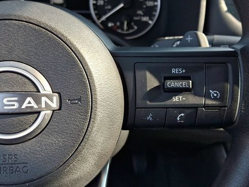 Used 2023 Nissan Rogue S AWD/4WD image 21
