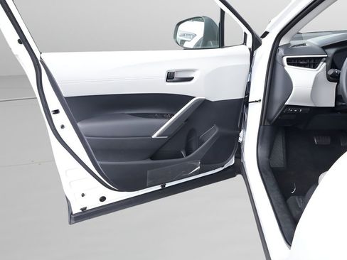 New 2026 Toyota Corolla Cross L AWD/4WD image 7