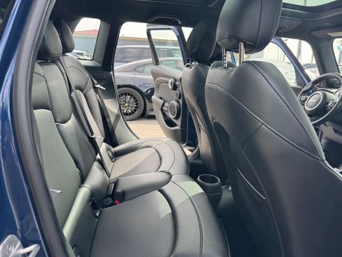 Used 2017 MINI Cooper 4-Door Hardtop FWD image 15