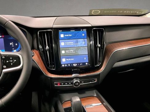 Certified 2023 Volvo XC60 B5 Plus w/ Climate Package AWD/4WD image 9