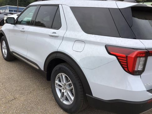 New 2025 Ford Explorer Active w/ Active Comfort Package image 21