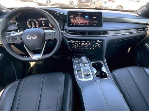 Used 2025 INFINITI QX60 Luxe w/ Black Edition image 18