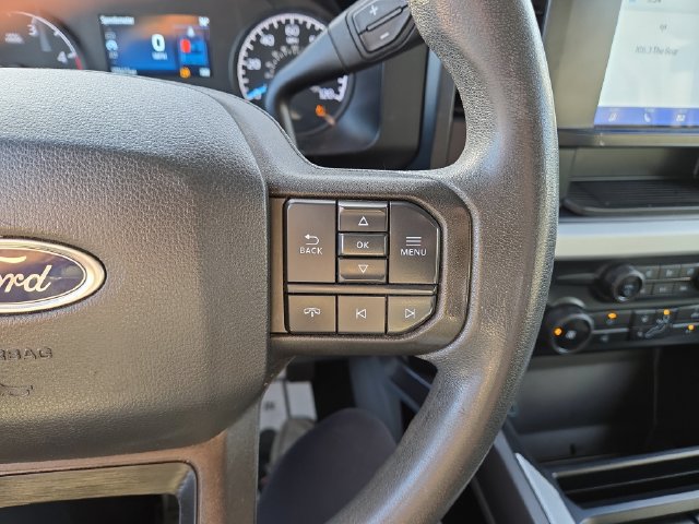 Used 2023 Ford F350 4x4 Crew Cab Super Duty image 23