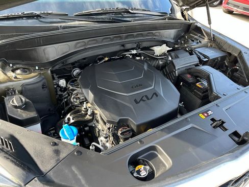 Used 2022 Kia Telluride S AWD/4WD image 9