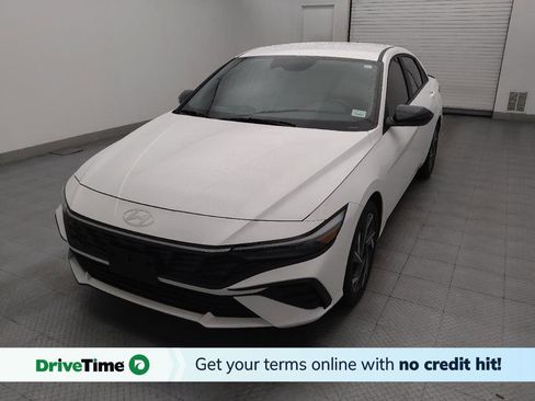 Used 2025 Hyundai Elantra Sport FWD image 1
