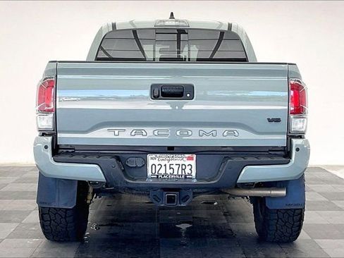 Used 2023 Toyota Tacoma TRD Off-Road w/ Advanced Technology Package image 3