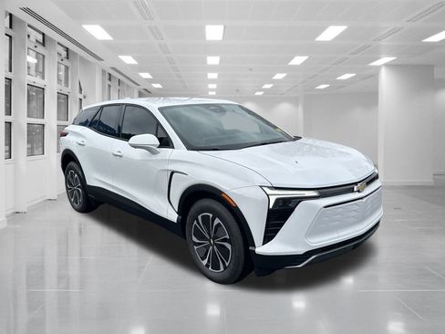 New 2026 Chevrolet Blazer EV LT image 3