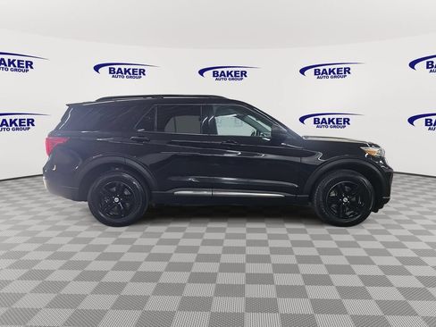 Used 2021 Ford Explorer XLT w/ Equipment Group 202A AWD/4WD image 4