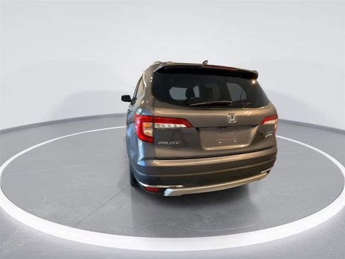 Used 2020 Honda Pilot Touring image 6