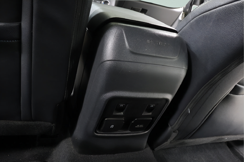 Used 2023 Ford Bronco Wildtrak AWD/4WD image 25