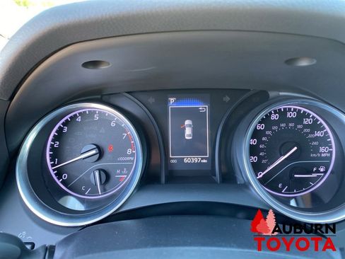 Used 2020 Toyota Camry SE FWD image 36