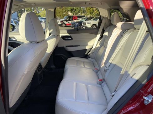 Certified 2023 Nissan Rogue SL w/ SL Premium Package image 12