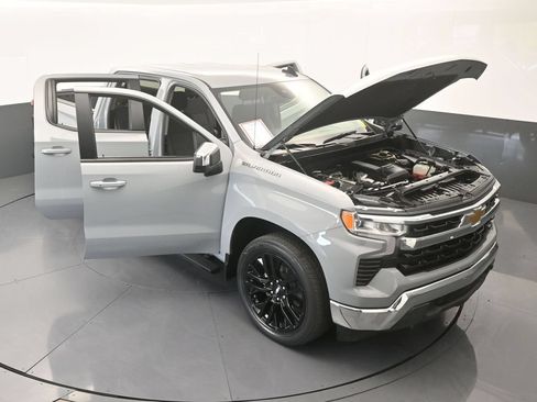 Used 2024 Chevrolet Silverado 1500 LT RWD image 66