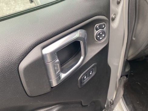 Used 2021 Jeep Gladiator Mojave w/ Safety Group image 13