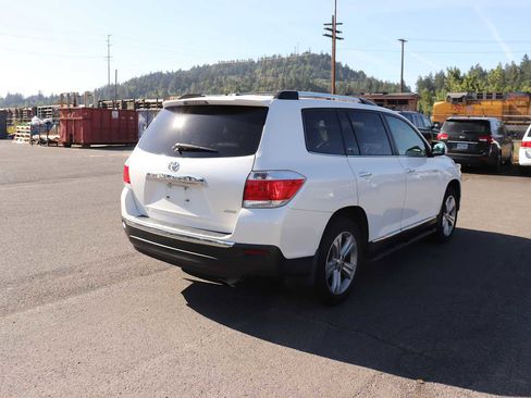 Used 2013 Toyota Highlander Limited AWD/4WD image 5