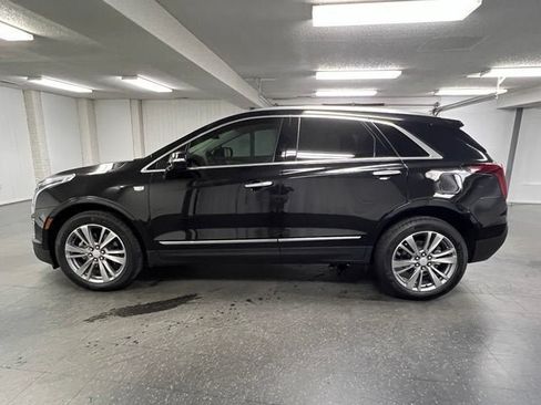 Used 2025 Cadillac XT5 Premium Luxury w/ Technology Package AWD/4WD image 2