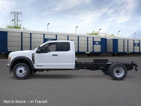 New 2026 Ford F550 4x4 Supercab Super Duty image 3