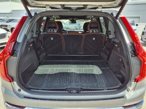 Certified 2023 Volvo XC90 B6 Plus w/ Protection Package Premier AWD/4WD image 18