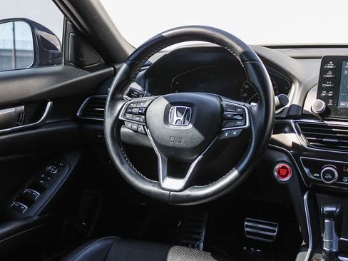 Certified 2018 Honda Accord Sport image 15